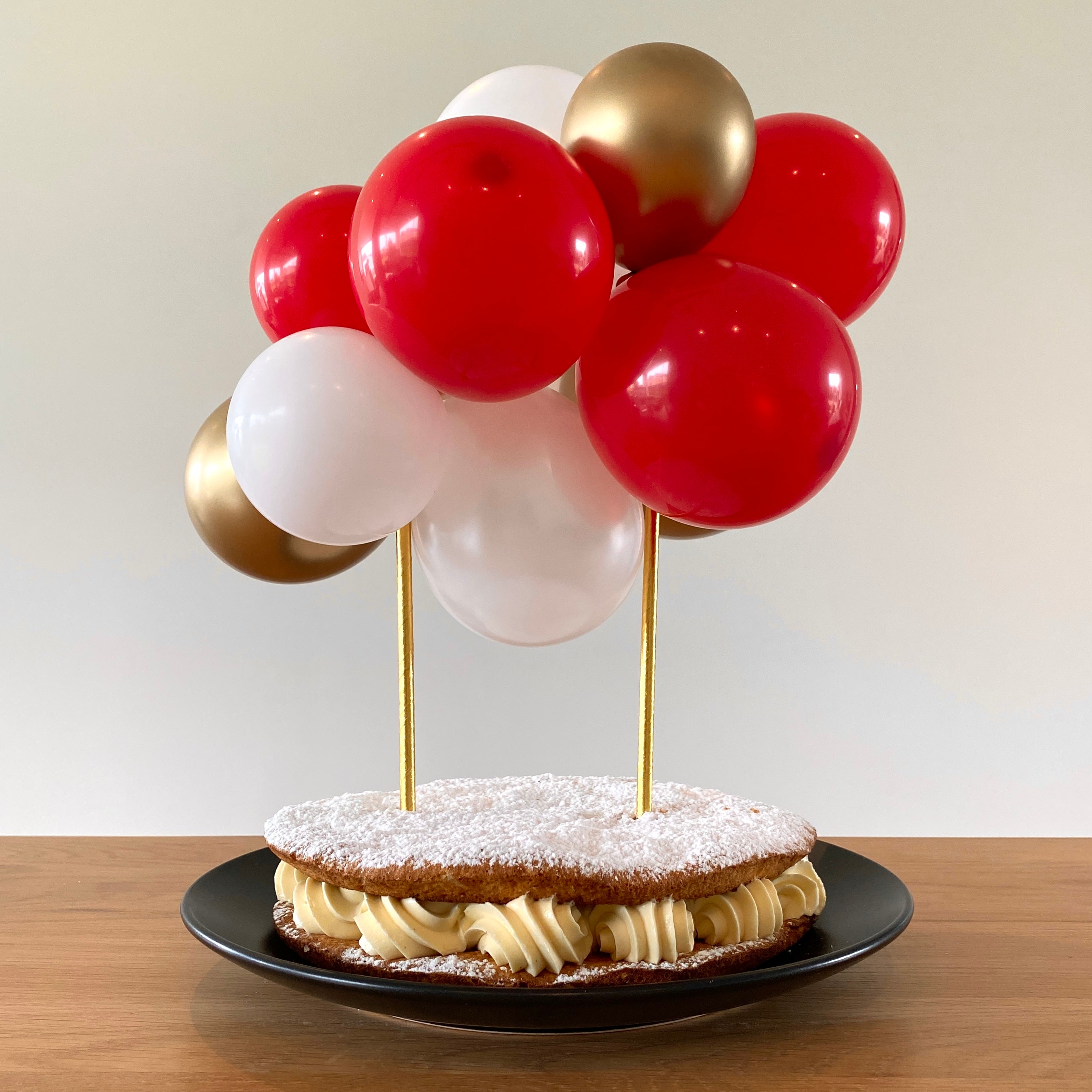 Mini ballonslinger taart ballonnen cake deco decoratie rood wit goud